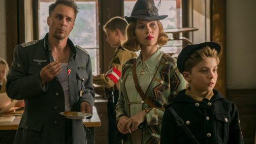 &laquo;&nbsp;Jojo Rabbit&nbsp;&raquo; de Taïka Waititi avec Roman Griffin Davies , Thomasin McKenzie , Scarlett Johansson, Sam Rockwell